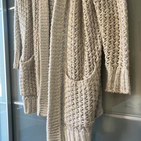 Nordstrom’s Willow & Clay Oversized Cardigan - Picture 2 of 2
